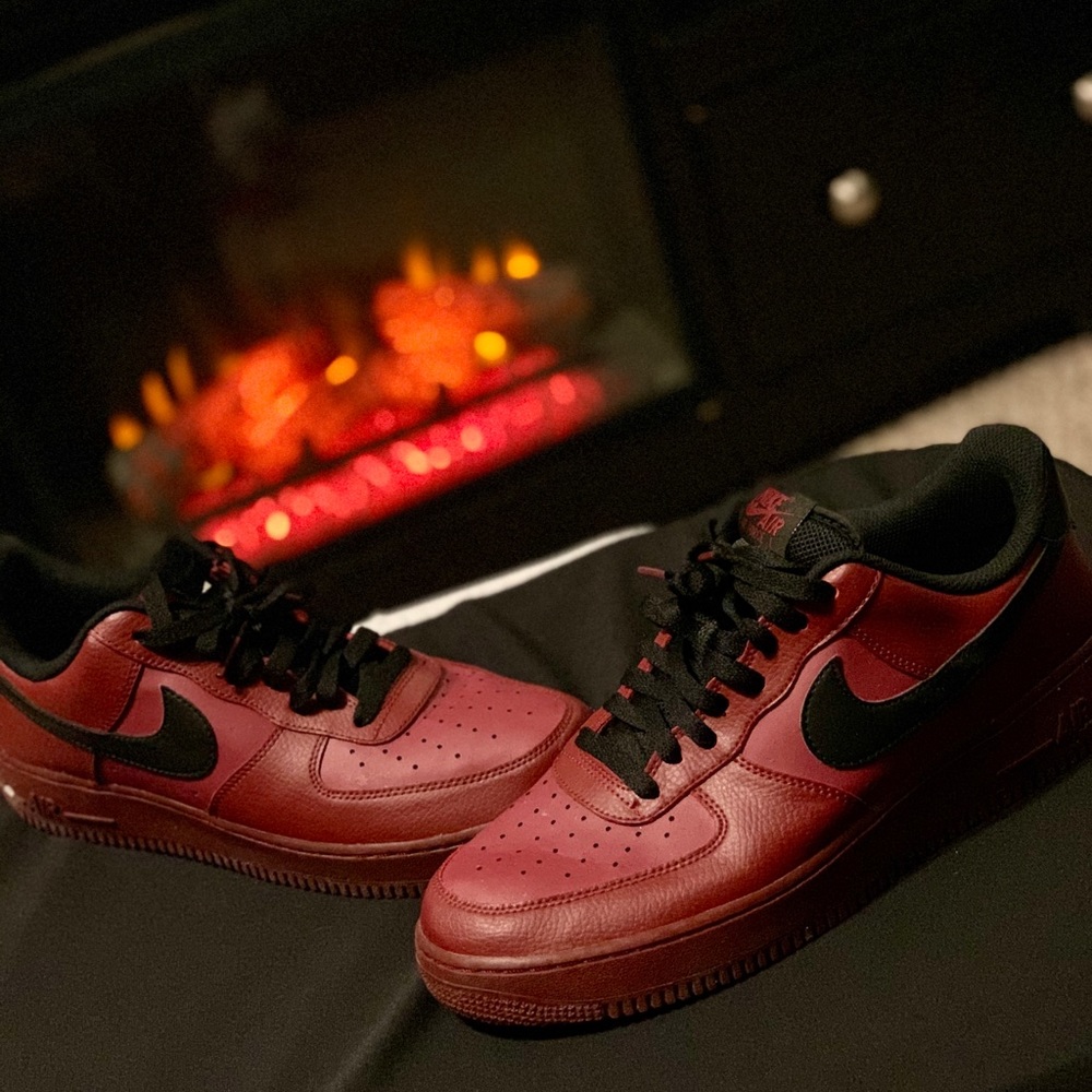 Men’s tennis shoes